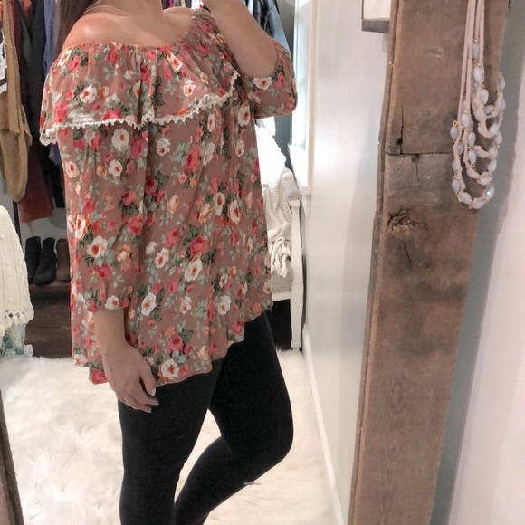 Kori size large floral off shoulder boho top - Picture 3 of 6